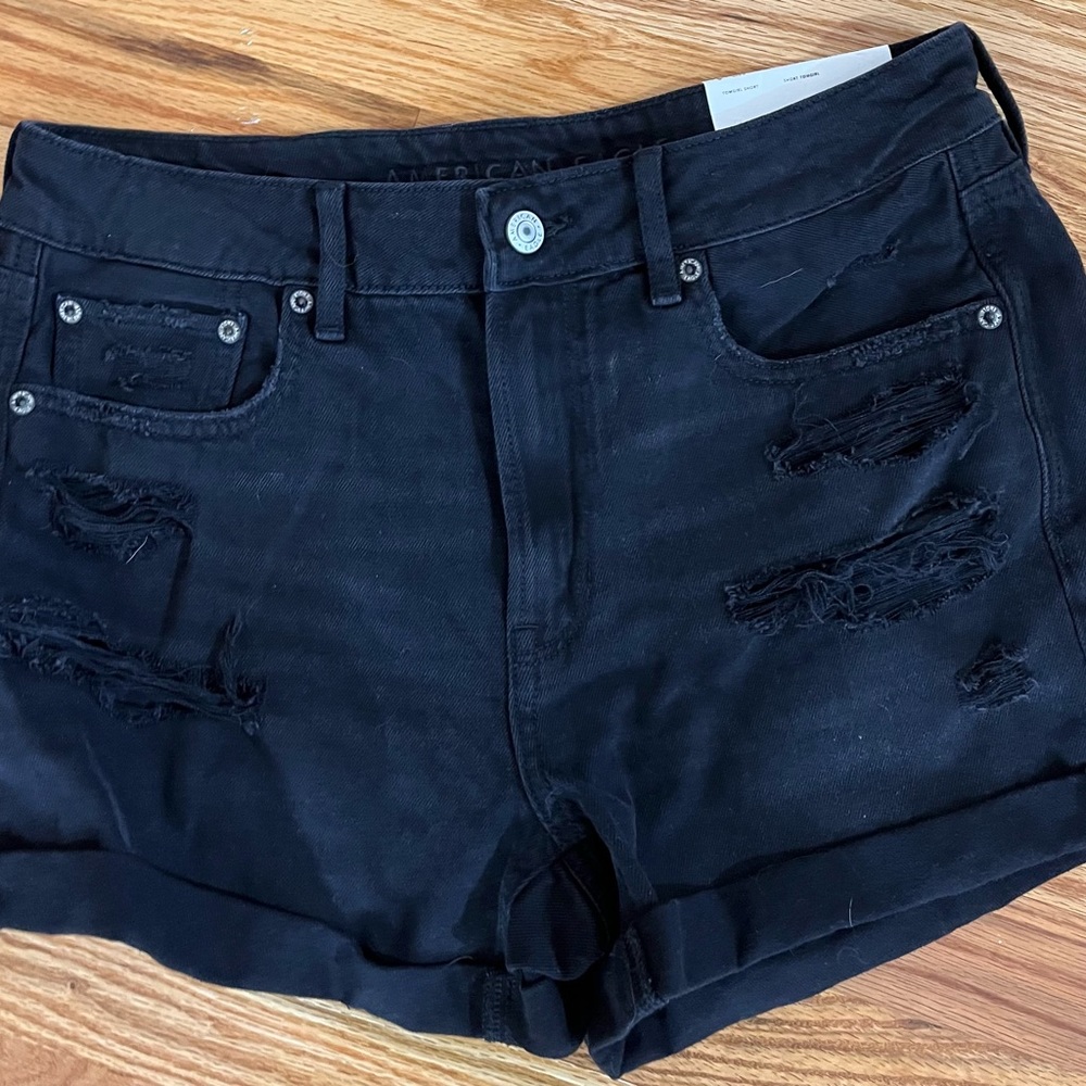 American eagle women’s black jean shorts. Brand new with tags.